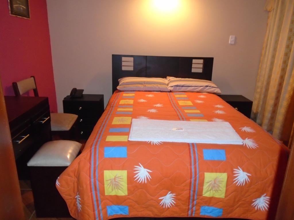 Hotel El Ejido Quito Værelse billede
