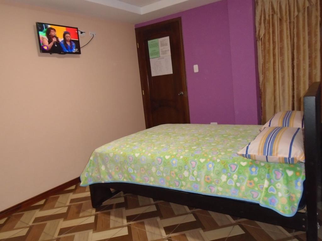 Hotel El Ejido Quito Værelse billede